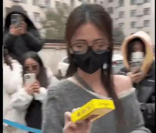 模特爆料吃瓜是真的吗视频,吃瓜真相揭秘,视频揭露惊人内幕