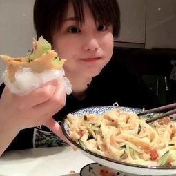 山东卖面哥吃瓜视频大全,趣味横生的面摊生活瞬间