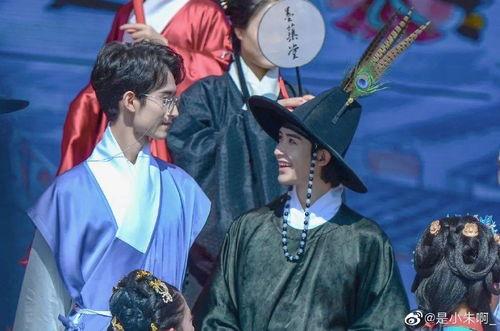 汉服模特吃瓜视频在线,传统服饰魅力与时尚潮流完美融合